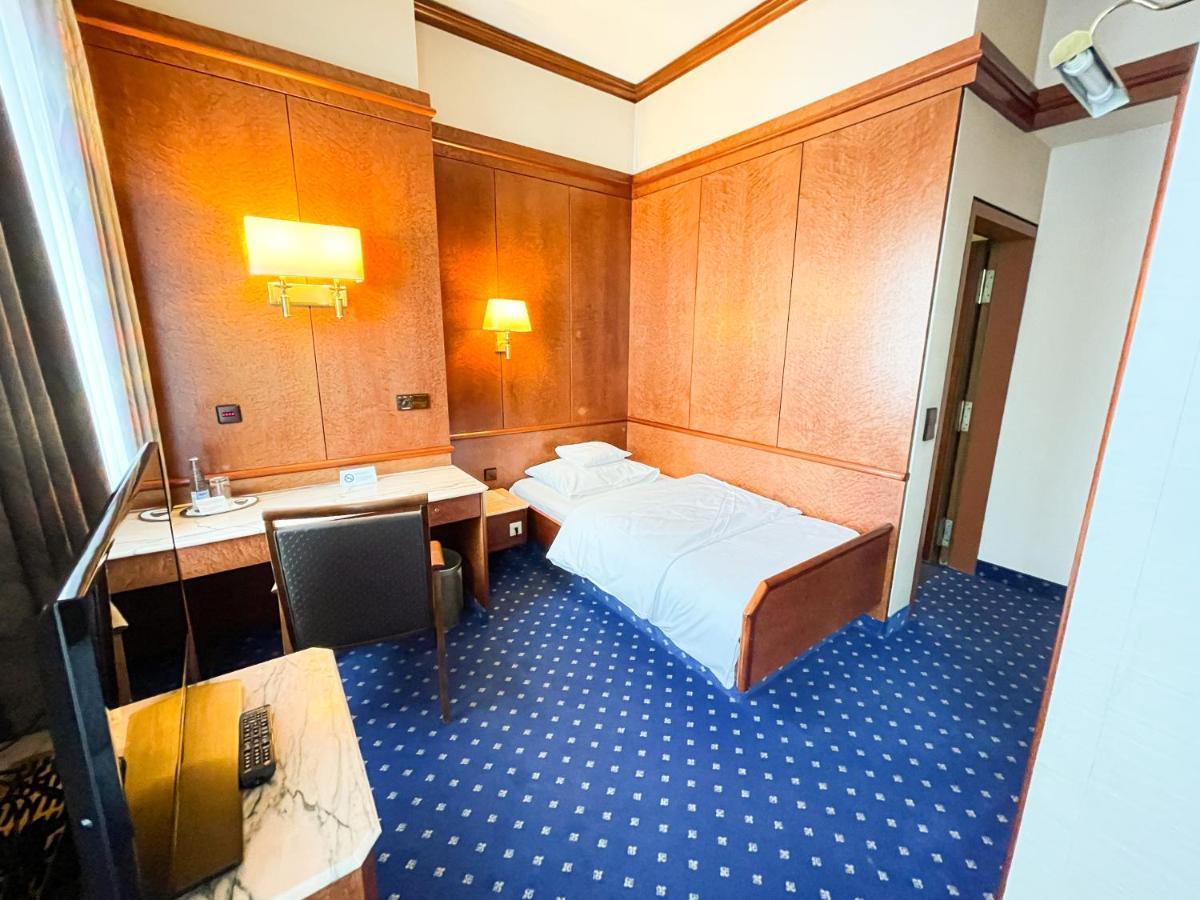 Gaestehaus Sophienstrasse Stuttgart Eksteriør billede