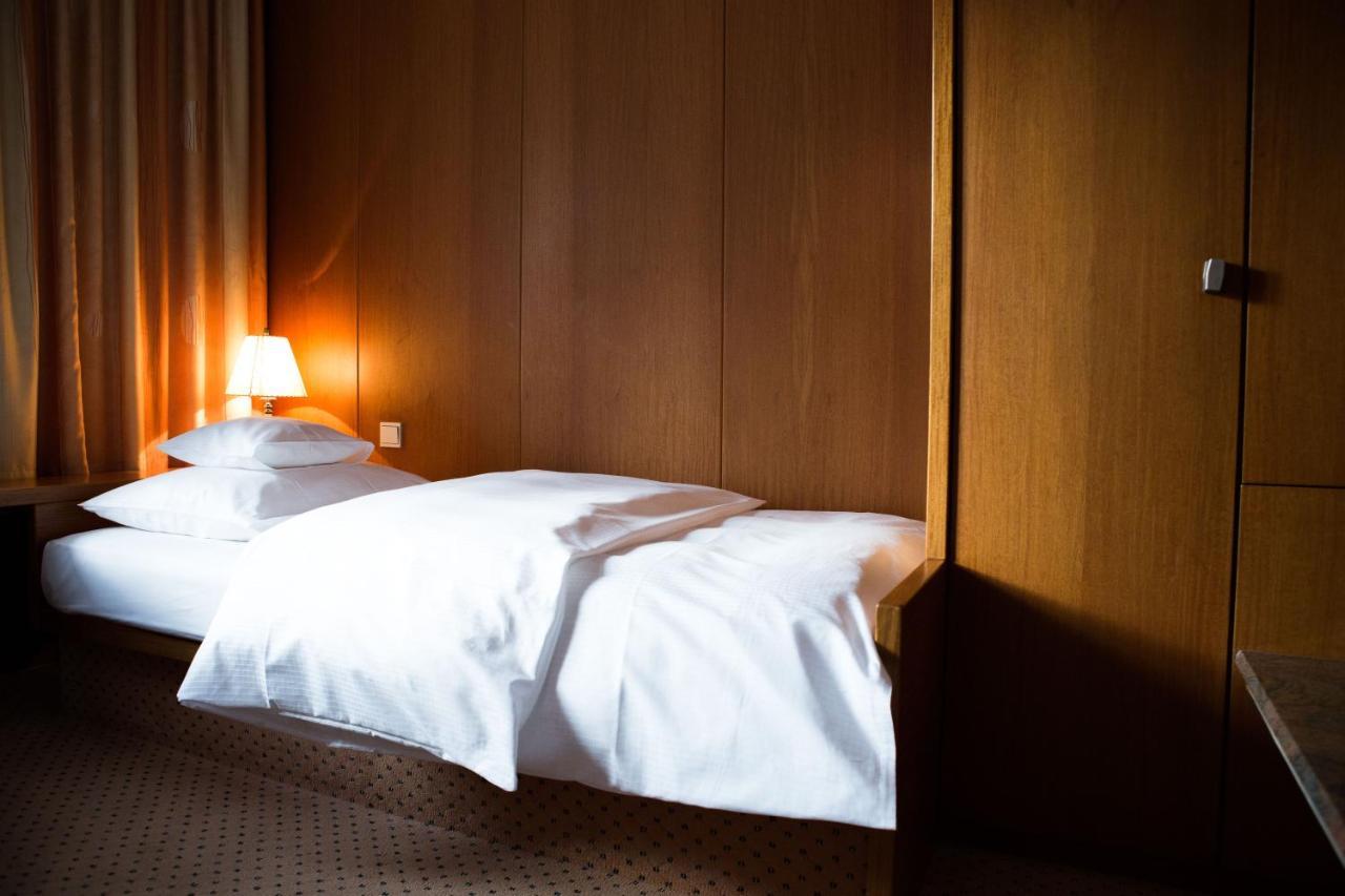 Gaestehaus Sophienstrasse Stuttgart Eksteriør billede